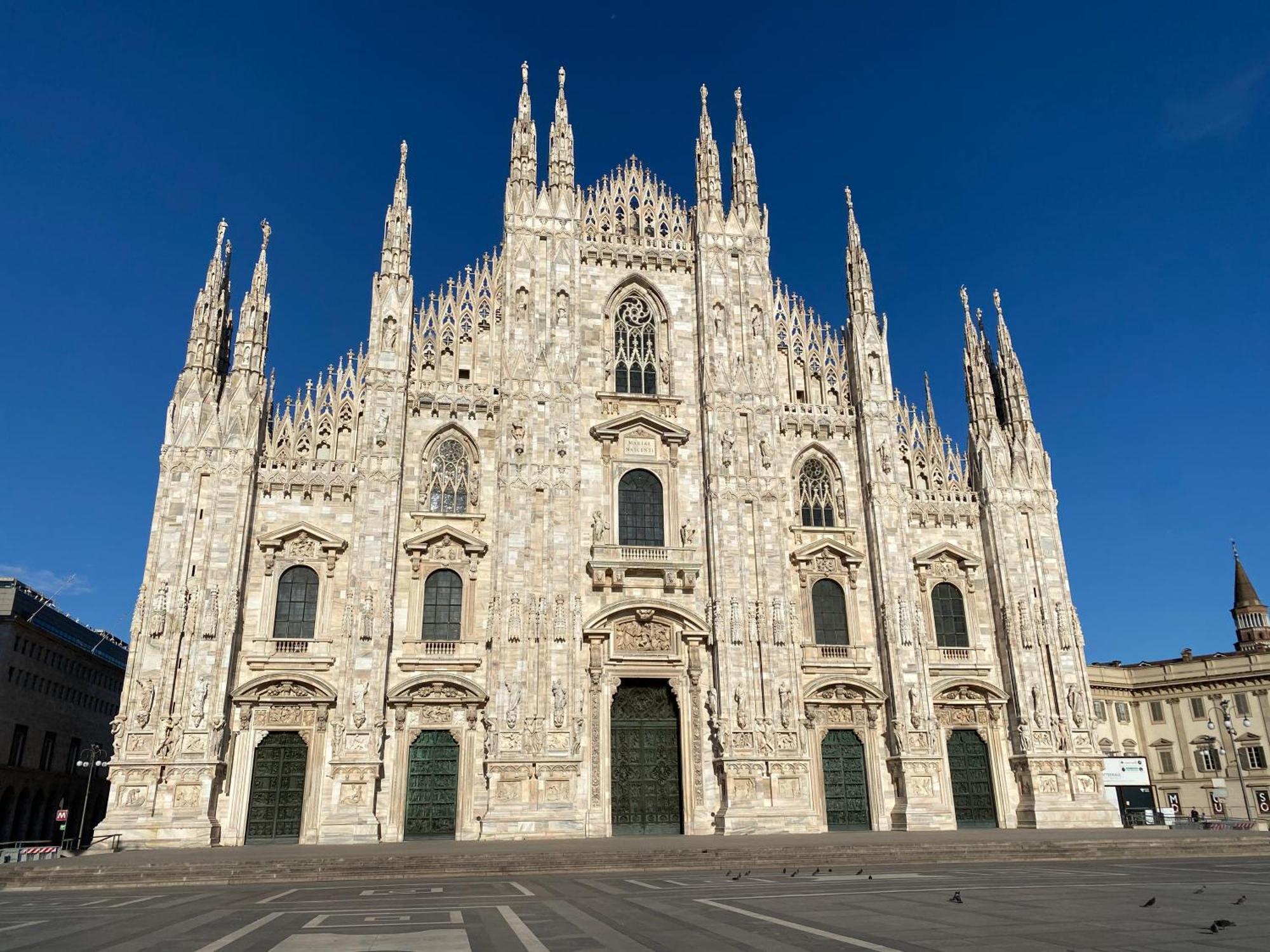 Duomo Intero Appartamento Мілан Екстер'єр фото